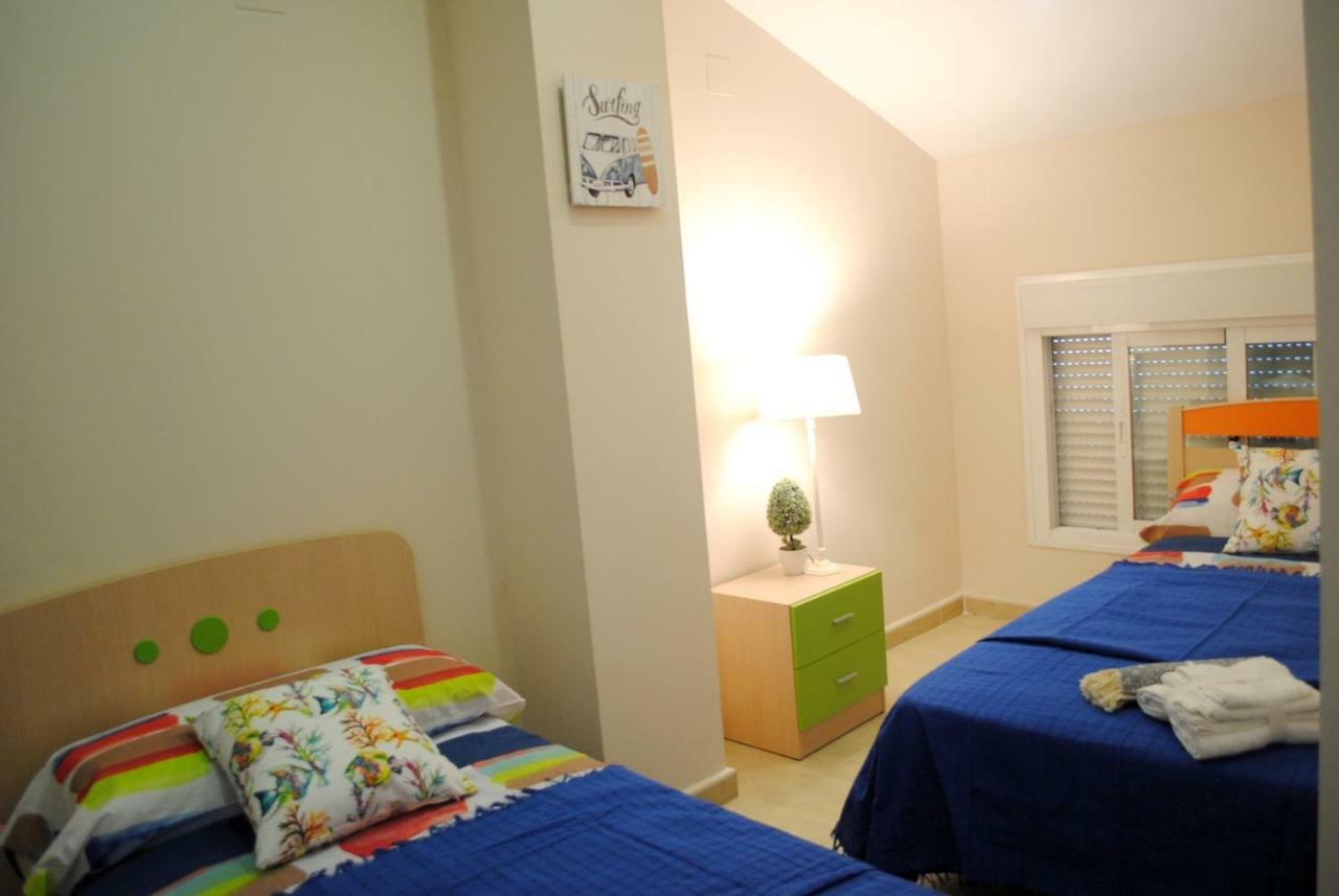 Chillout Grau De Gandia- Attico Para 6 Personas Invitamos Familias Y Jovenes, Dos Banos Eksteriør billede