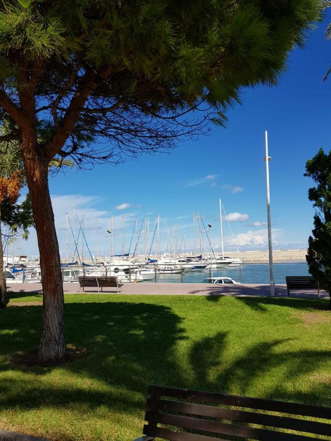 Chillout Grau De Gandia- Attico Para 6 Personas Invitamos Familias Y Jovenes, Dos Banos Eksteriør billede