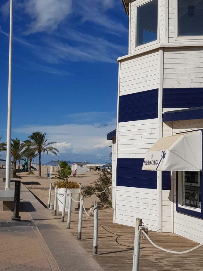 Chillout Grau De Gandia- Attico Para 6 Personas Invitamos Familias Y Jovenes, Dos Banos Eksteriør billede